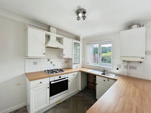 Kitchen- click for photo gallery